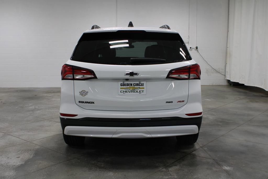 Used 2024 Chevrolet Equinox RS w/ RS Leather Package image 9