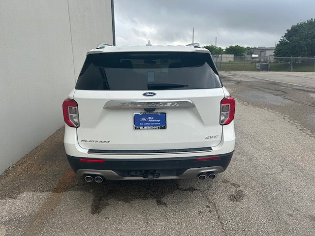Used 2024 Ford Explorer Platinum w/ Technology Package AWD/4WD image 6