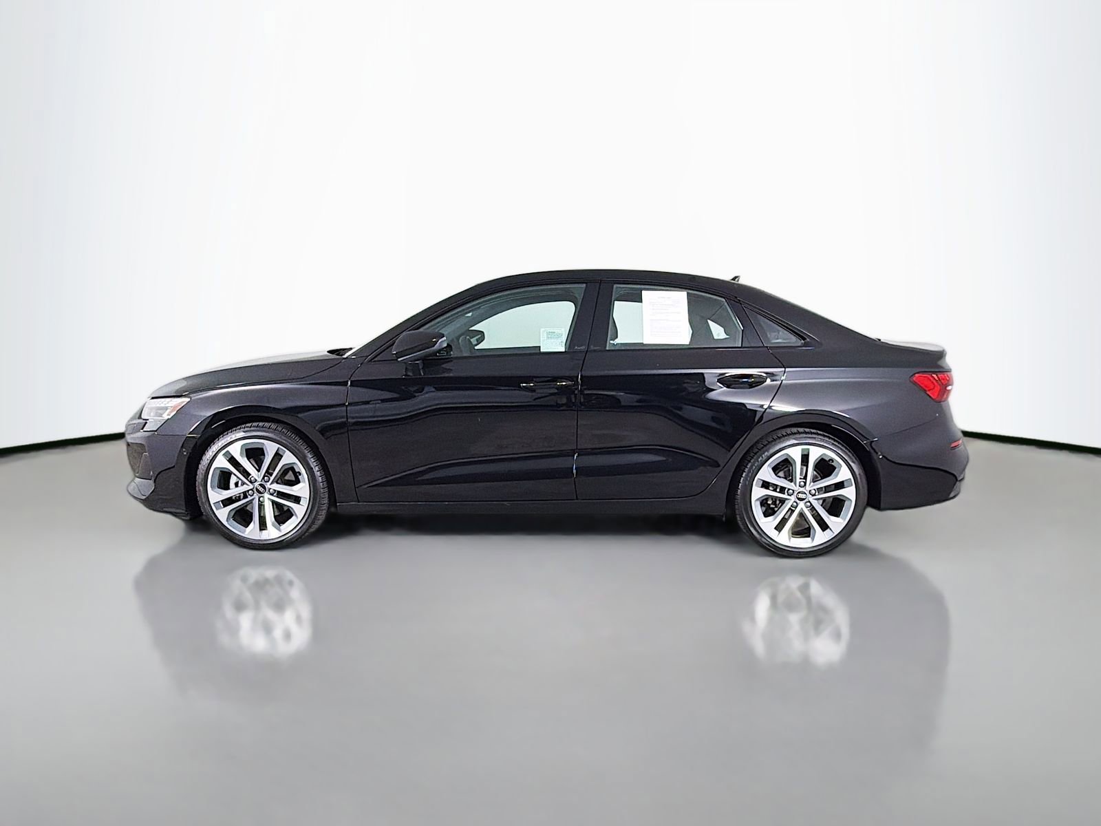Certified 2025 Audi A3 2.0T Premium Plus w/ Premium Plus Package AWD/4WD image 4