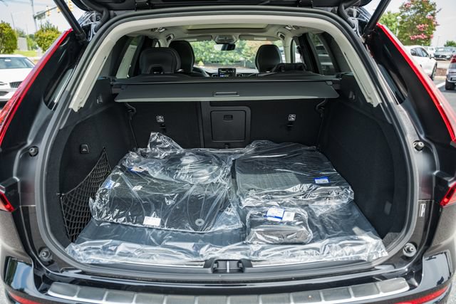 New 2026 Volvo XC60 T8 Ultra w/ Protection Package Premier AWD/4WD image 10