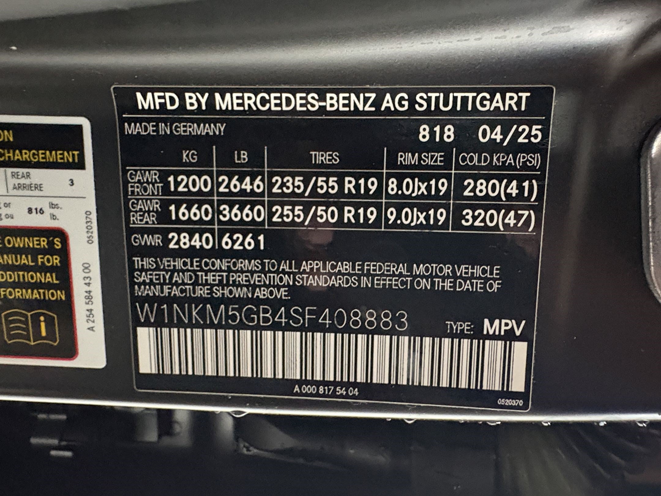 Used 2025 Mercedes-Benz GLC 350e 4MATIC image 24