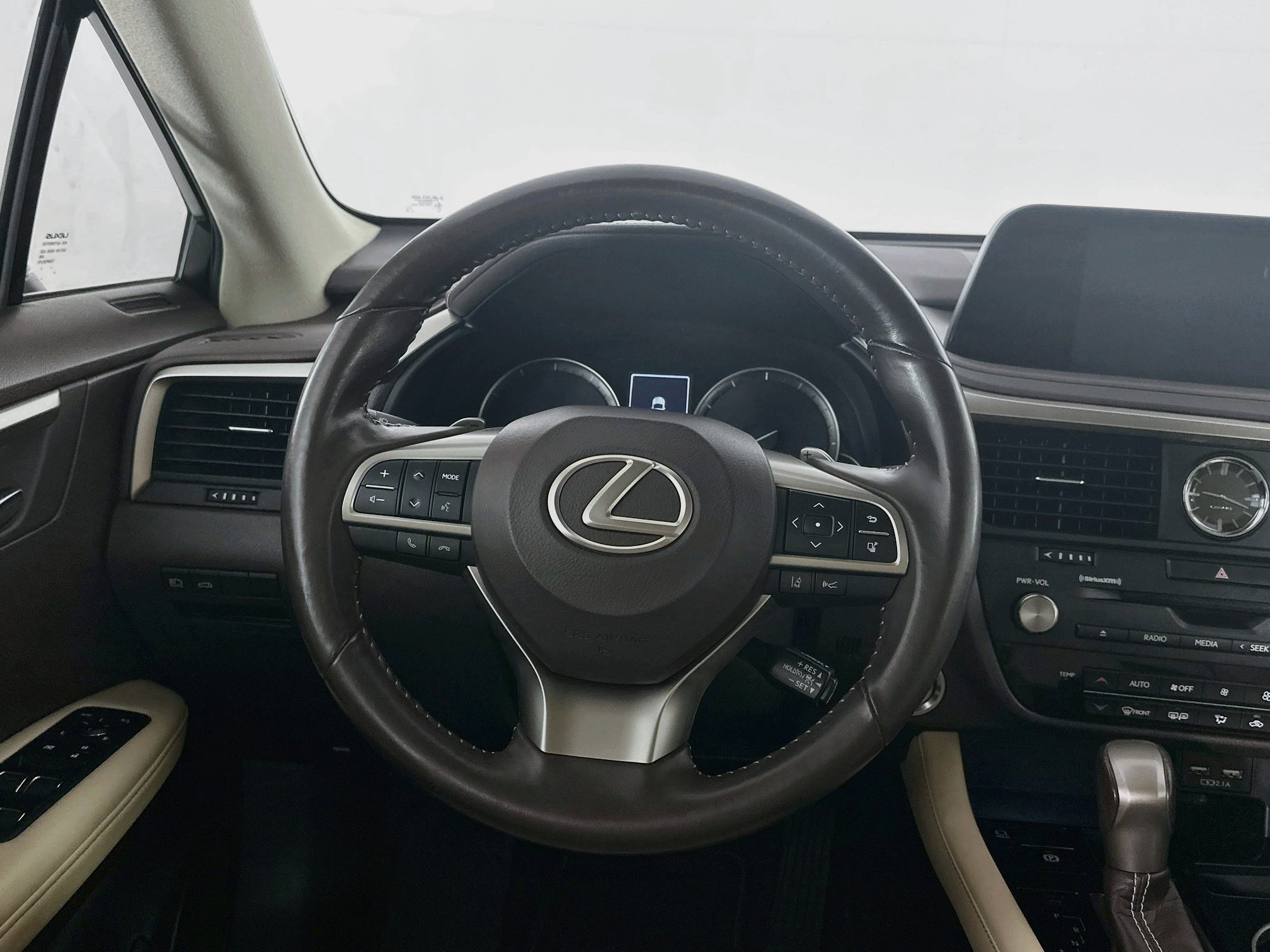 Used 2020 Lexus RX 350 FWD w/ Accessory Package image 18
