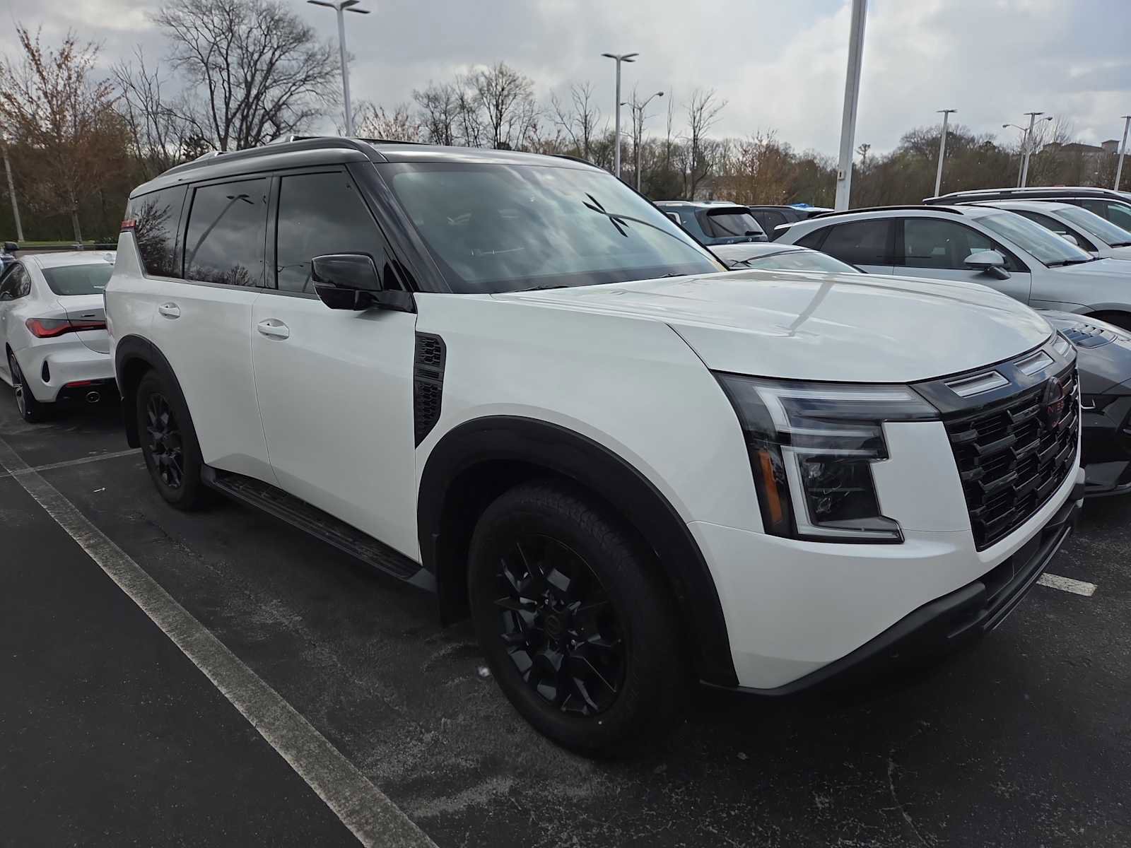 Used 2025 Nissan Armada PRO-4X image 1