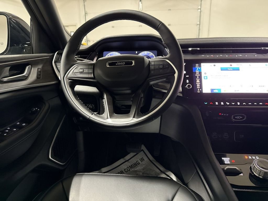 New 2026 Jeep Grand Cherokee Limited w/ Limited Altitude Package image 11