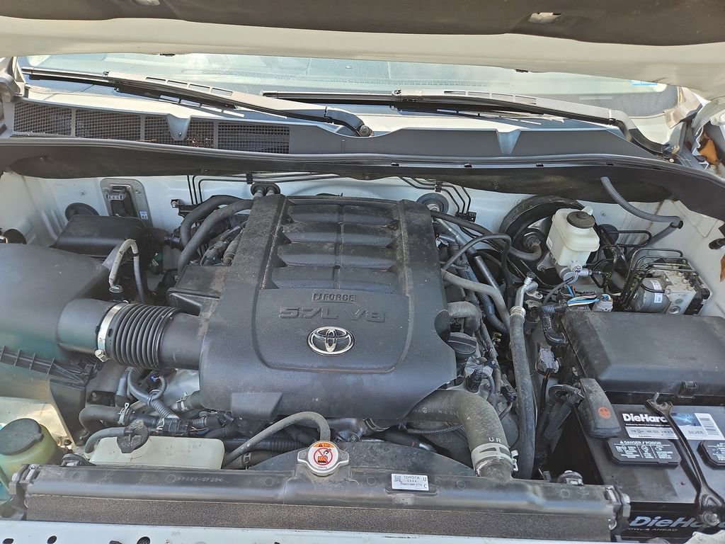 Used 2018 Toyota Tundra SR5 w/ TRD Off Road Package AWD/4WD image 21