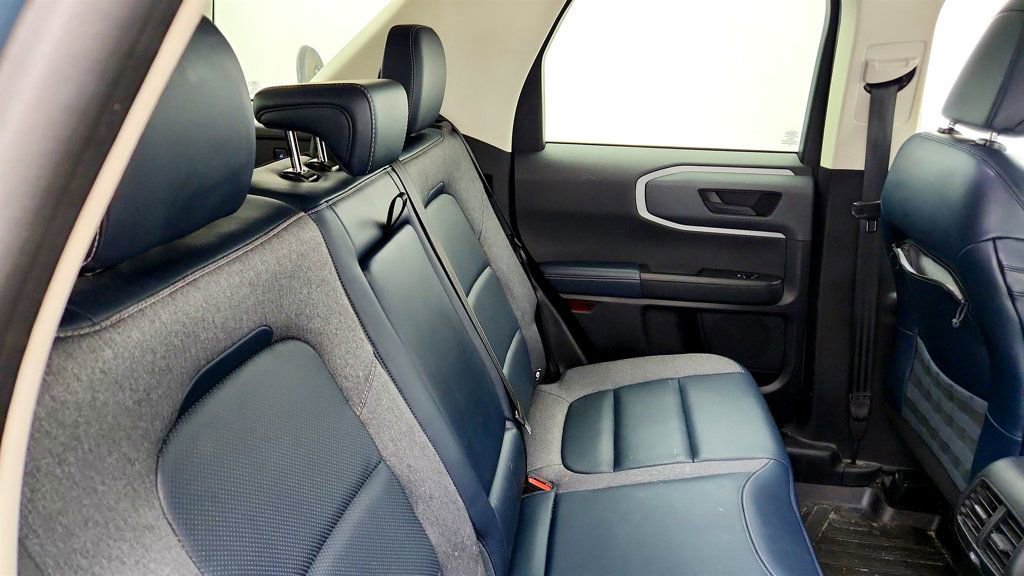 Used 2021 Ford Bronco Sport Outer Banks AWD/4WD image 18