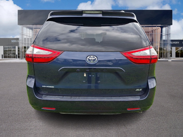 Used 2019 Toyota Sienna XLE w/ Protection Package FWD image 5