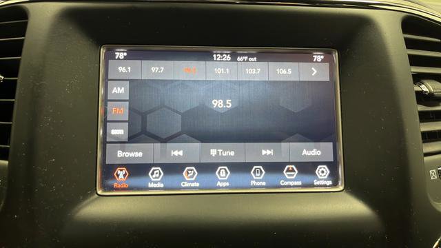 Used 2019 Jeep Grand Cherokee Laredo image 14