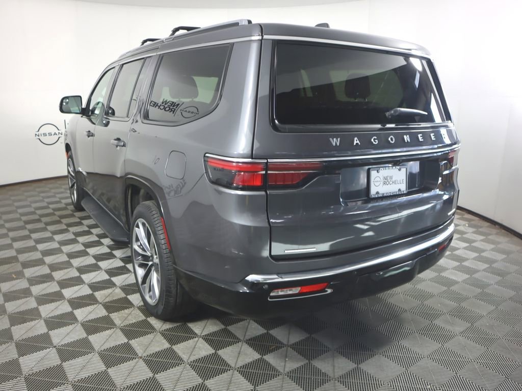 Used 2023 Jeep Wagoneer Series II w/ Premium Group I AWD/4WD image 7