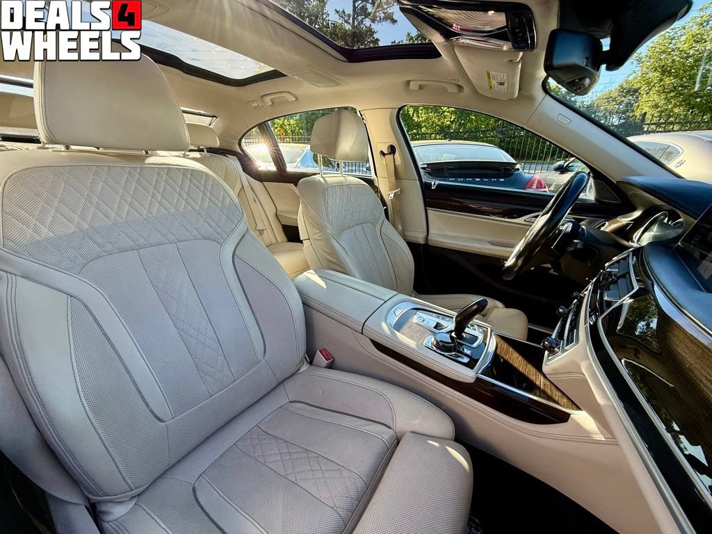 Used 2018 BMW 740i xDrive AWD/4WD image 24