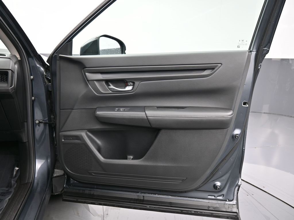 Certified 2025 Honda CR-V LX image 39