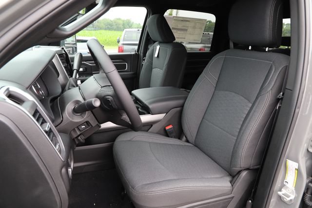 New 2026 RAM 2500 Big Horn AWD/4WD image 13