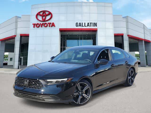 Used 2024 Honda Accord Sport image 1