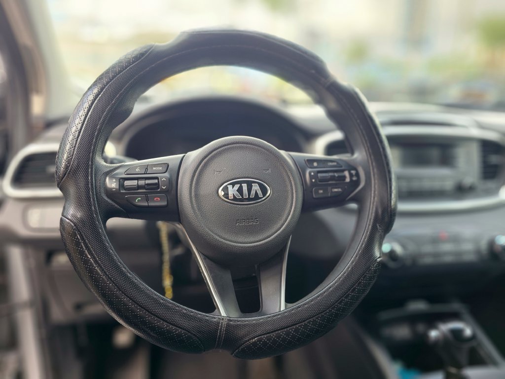 Used 2016 Kia Sorento L FWD image 27
