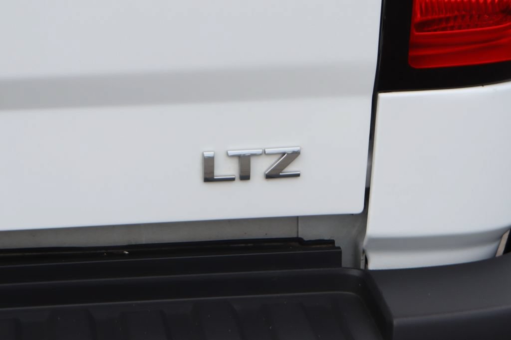Used 2017 Chevrolet Silverado 2500 LTZ w/ Duramax Plus Package AWD/4WD image 47