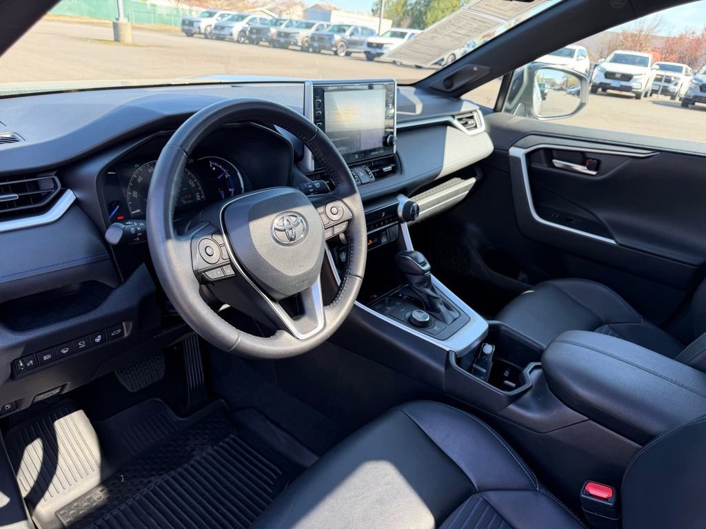 Used 2022 Toyota RAV4 XSE image 17