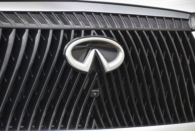 Certified 2025 INFINITI QX80 Sensory image 14