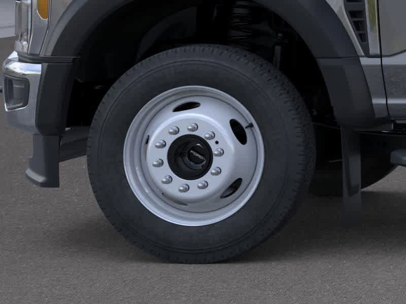 New 2025 Ford F550 4x4 Regular Cab Super Duty w/ XL Chrome Package image 19