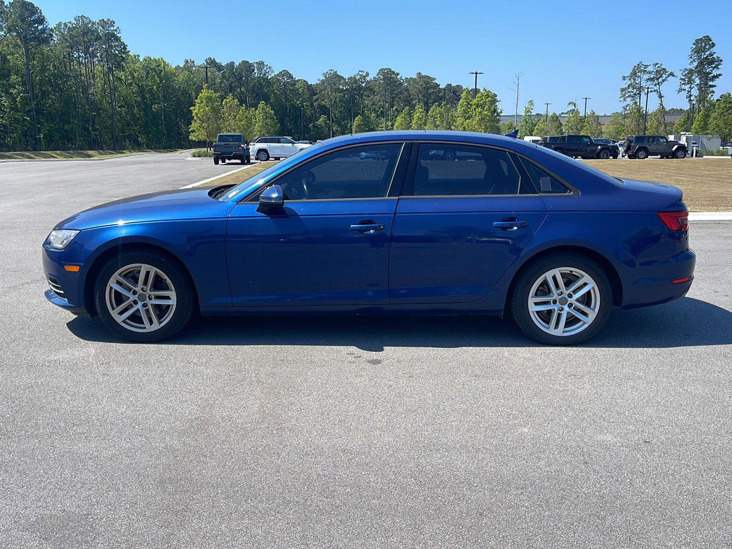 Used 2017 Audi A4 2.0T Ultra Premium w/ Convenience Package image 4