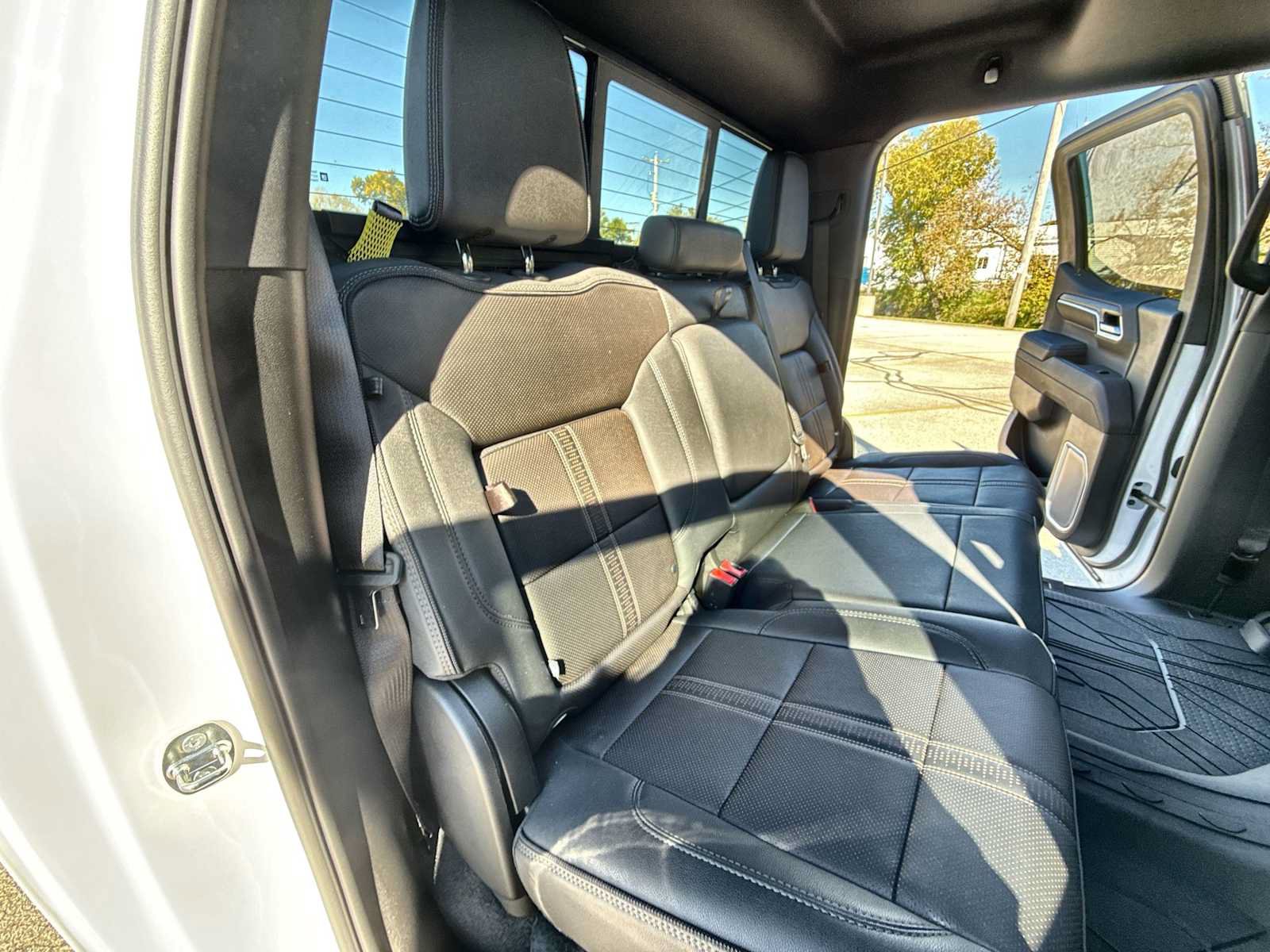 Certified 2023 Chevrolet Silverado 1500 High Country w/ High Country Premium Package AWD/4WD image 27