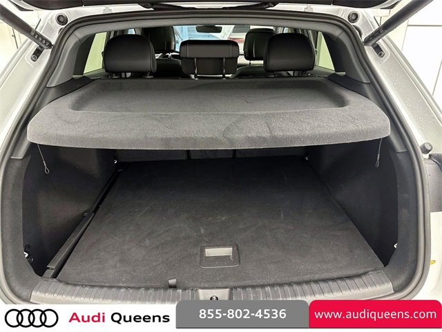 Used 2024 Audi Q4 e-tron Premium Plus image 10