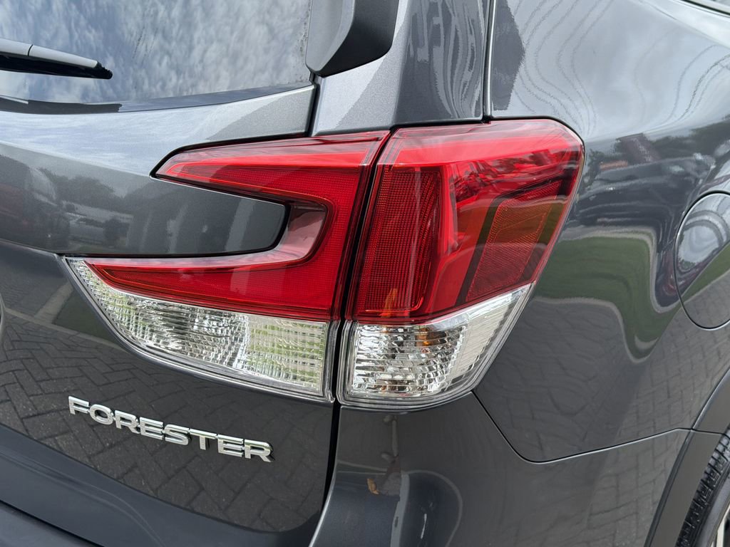 Certified 2023 Subaru Forester Premium AWD/4WD image 9