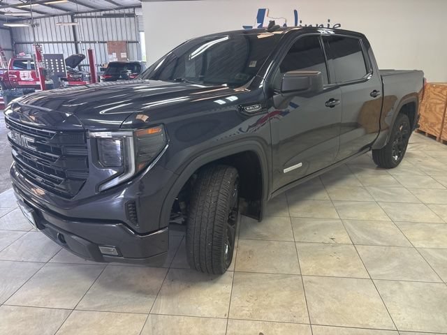 Used 2024 GMC Sierra 1500 Elevation RWD image 2