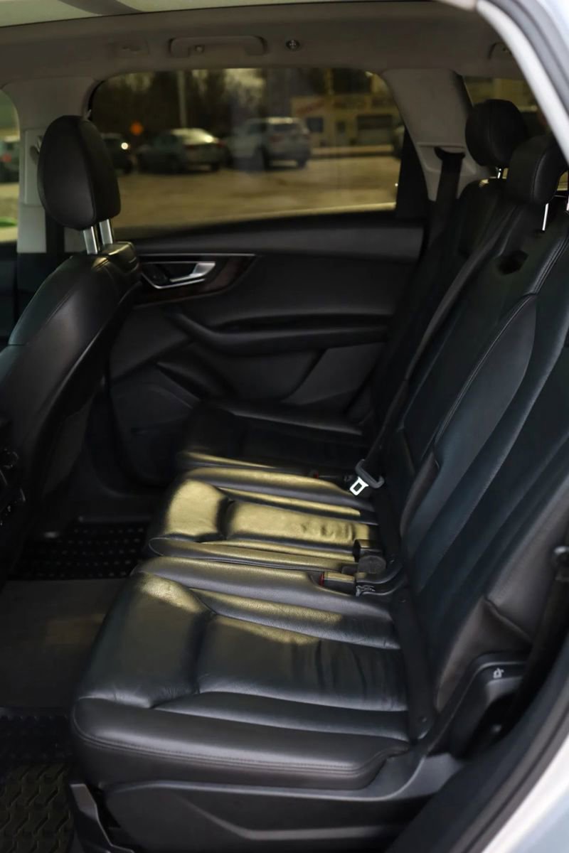 Used 2018 Audi Q7 3.0T Premium Plus w/ Premium Plus Package image 33