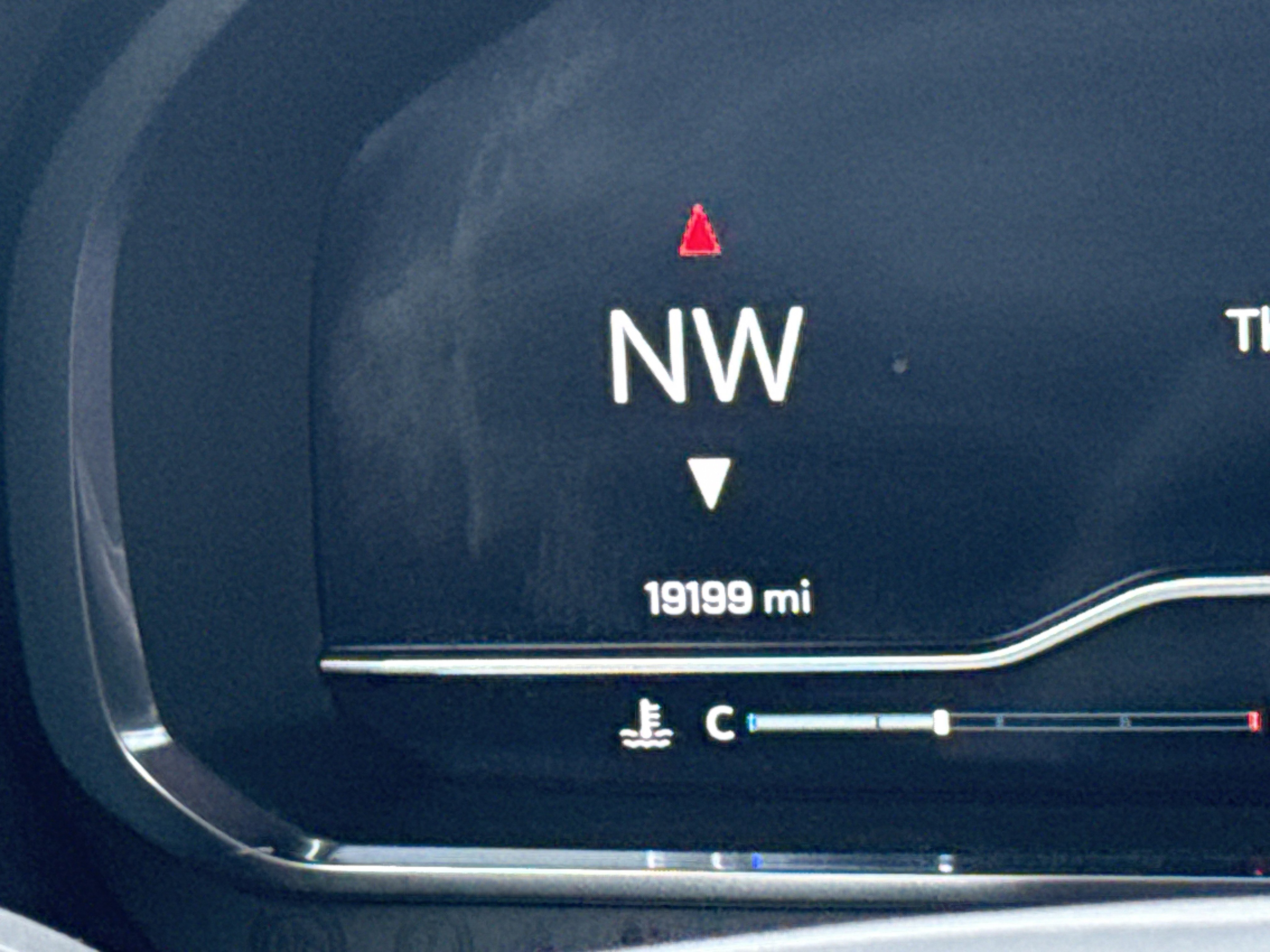 Used 2024 Chevrolet Tahoe Premier w/ Premium Package 2 image 22