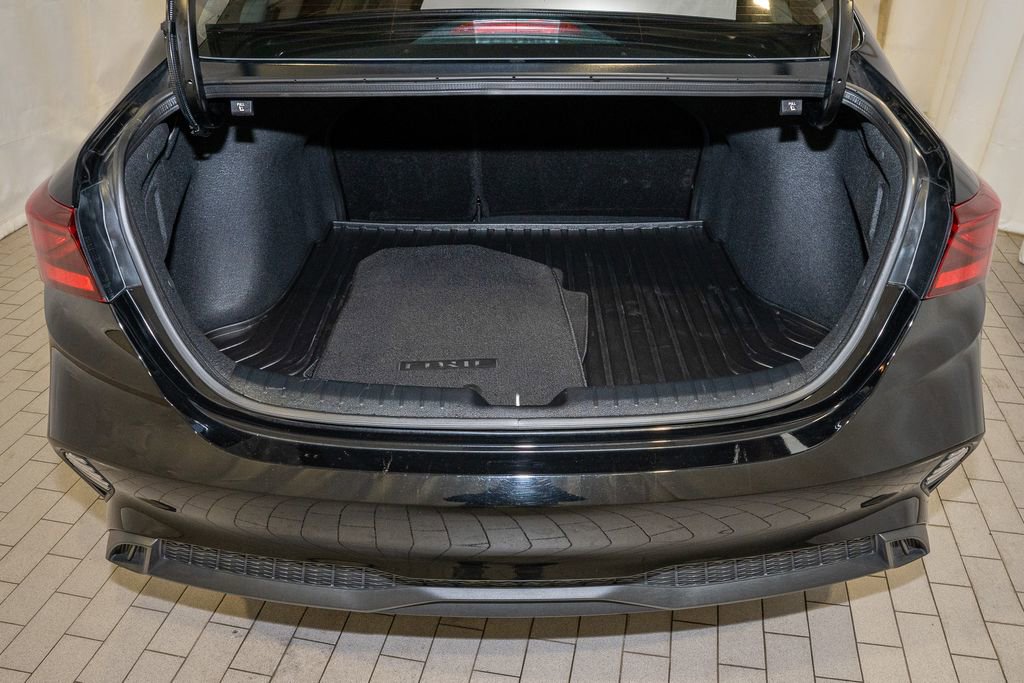 Used 2024 Kia Forte LXS image 5