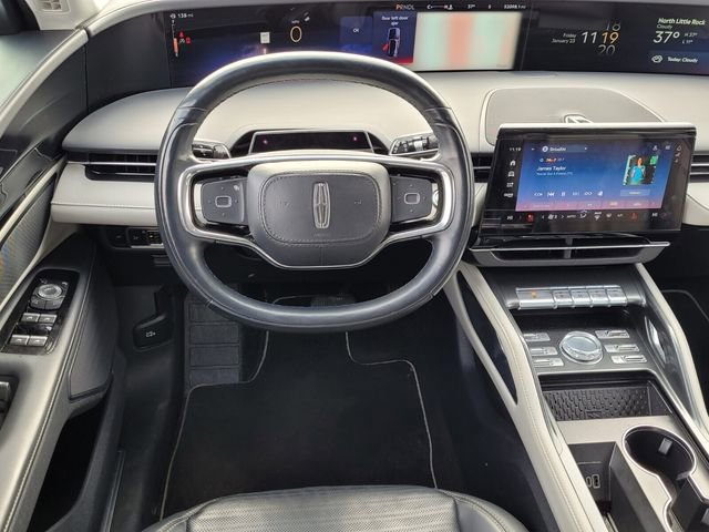 Certified 2024 Lincoln Nautilus Reserve image 10