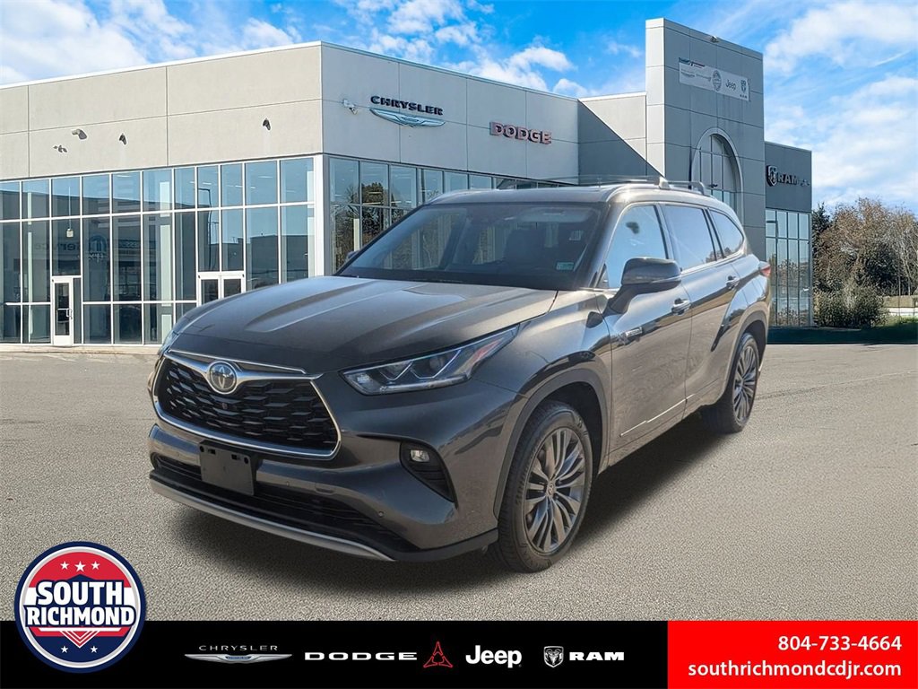 Used 2021 Toyota Highlander Platinum image 1