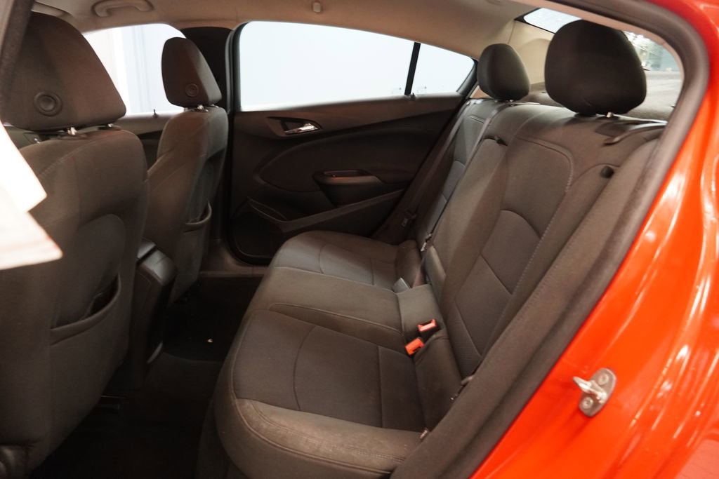 Used 2016 Chevrolet Cruze LT FWD image 24