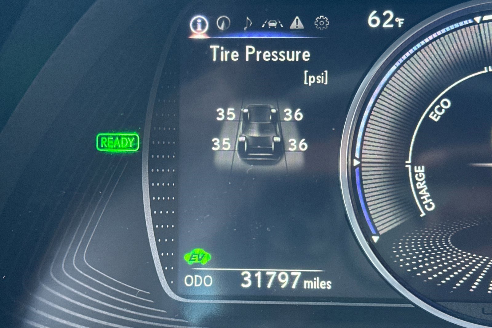 Used 2025 Lexus ES 300h w/ Premium Package image 21