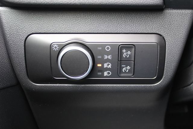 Used 2025 Ford Escape ST-Line image 15