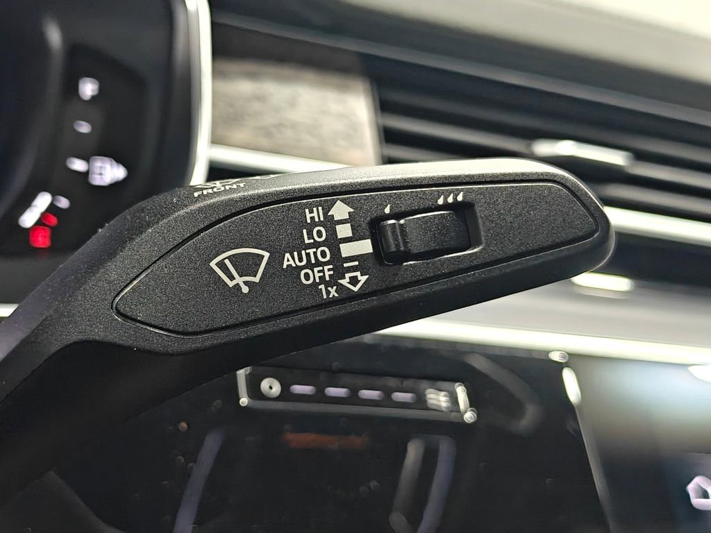 Used 2021 Audi A8 L 3.0T w/ Executive Plus Package image 71