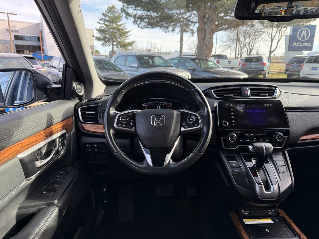 Used 2020 Honda CR-V Touring image 2