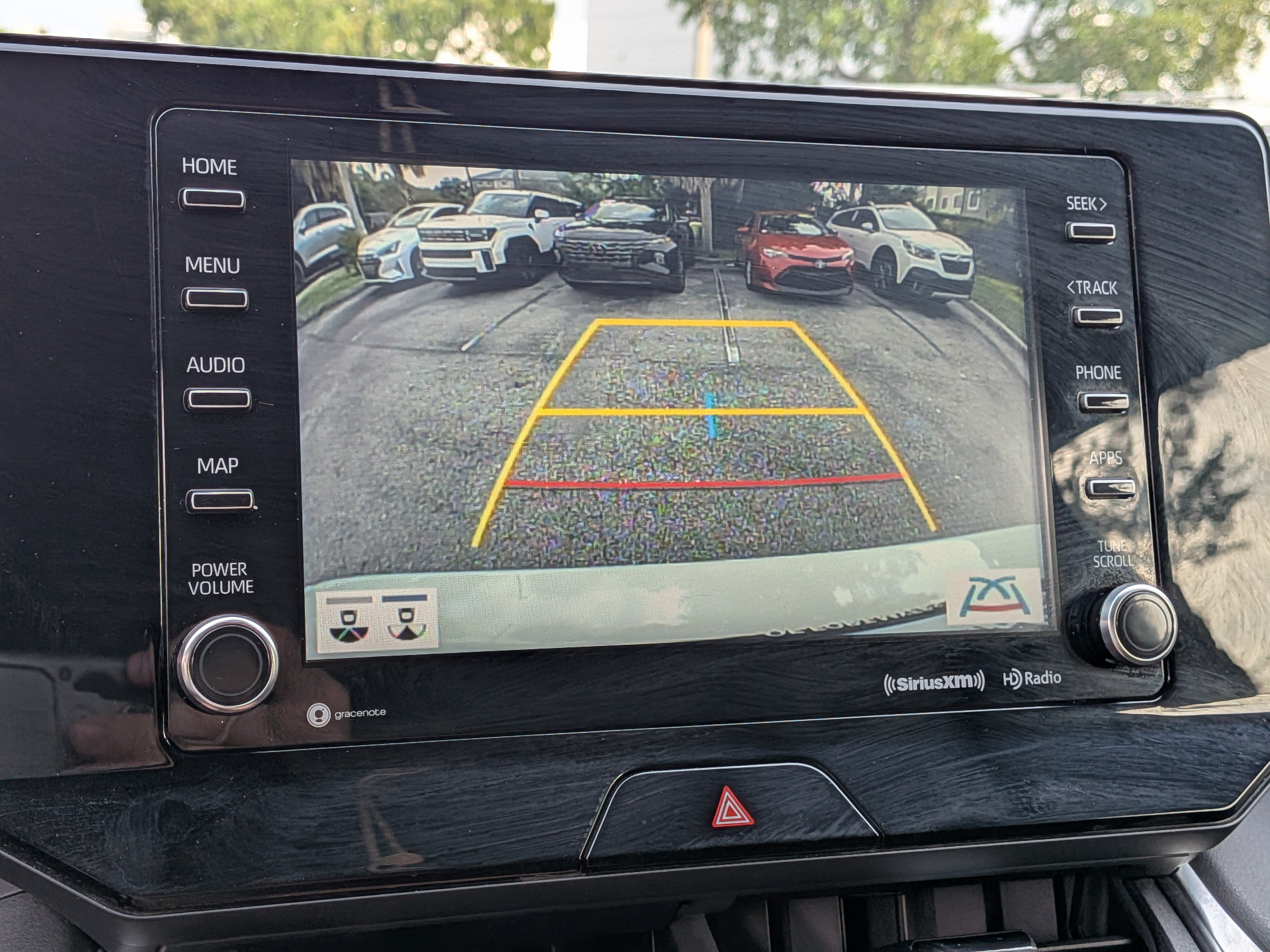 Used 2022 Toyota Venza LE AWD/4WD image 33