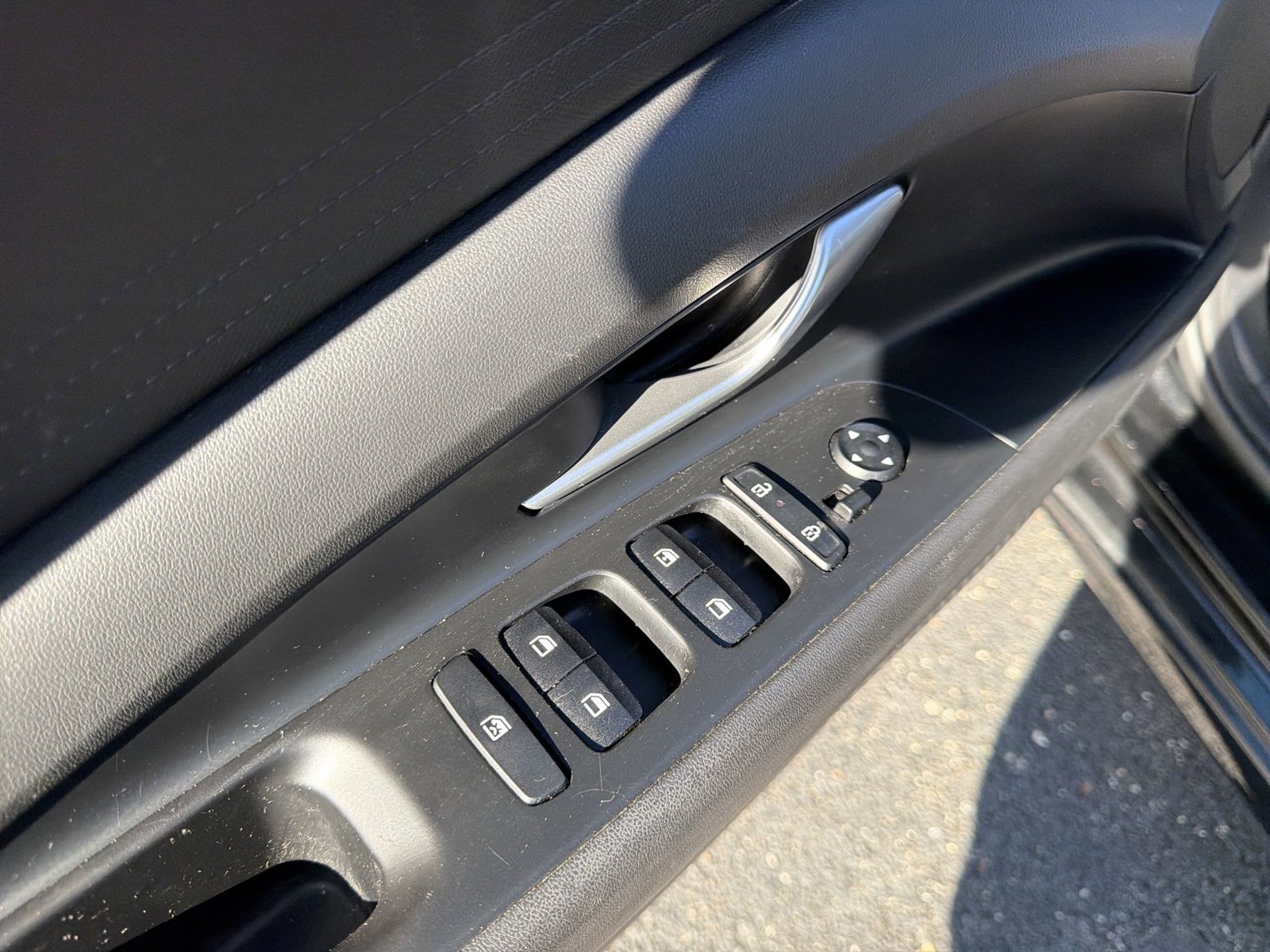 Certified 2024 Hyundai Elantra SE FWD image 16