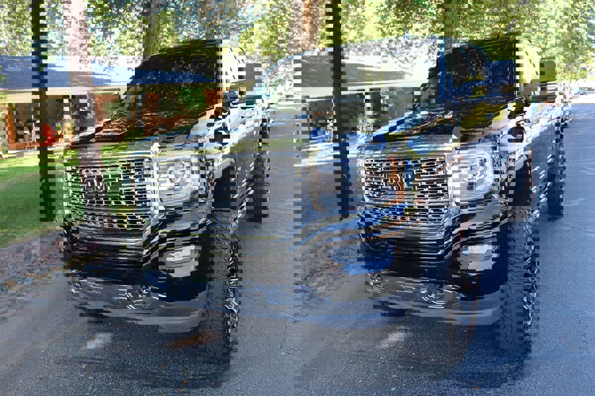 Used 2018 GMC Sierra 1500 Denali w/ Denali Ultimate Package image 30