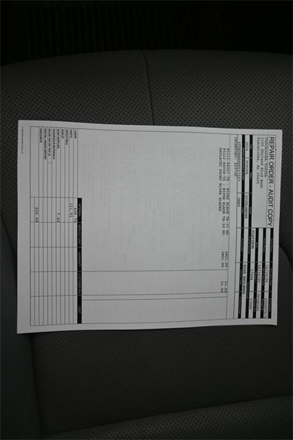 Used 2024 Toyota Highlander Platinum image 4