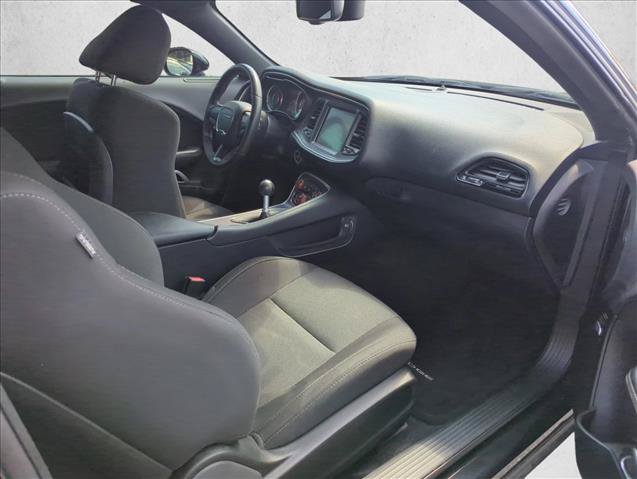 Used 2016 Dodge Challenger R/T RWD image 21