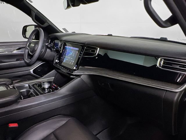 Used 2022 Jeep Wagoneer Series III w/ Premium Group I image 43