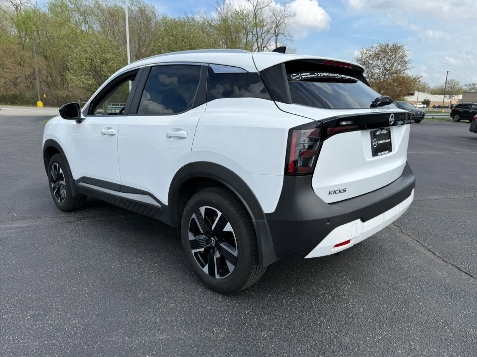 Used 2026 Nissan Kicks SV w/ SV Premium Package AWD/4WD image 5