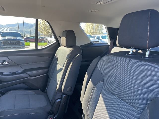 Used 2021 Chevrolet Traverse LT image 19