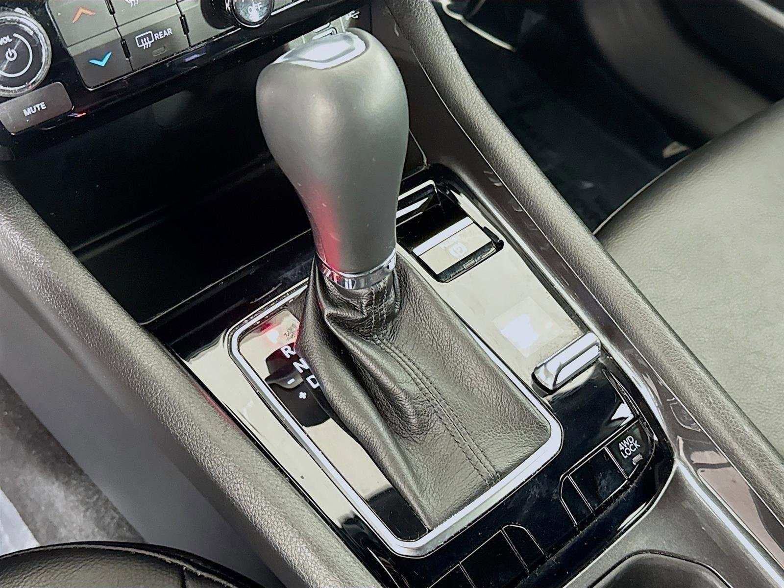 Used 2023 Jeep Compass Latitude image 18