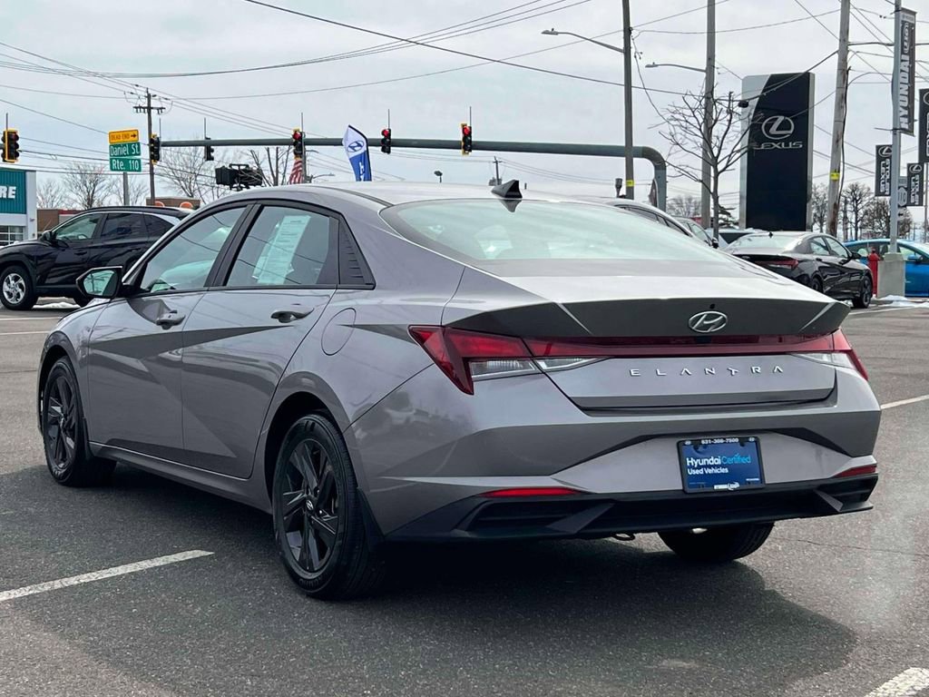 Used 2023 Hyundai Elantra SEL image 9