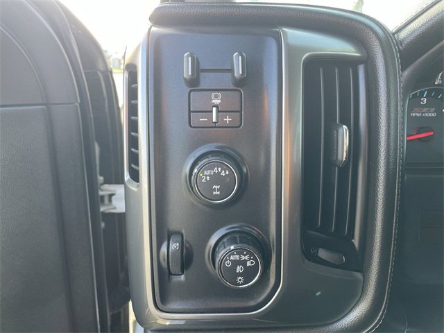 Used 2018 Chevrolet Silverado 1500 LTZ Z71 w/ LTZ Plus Package image 16
