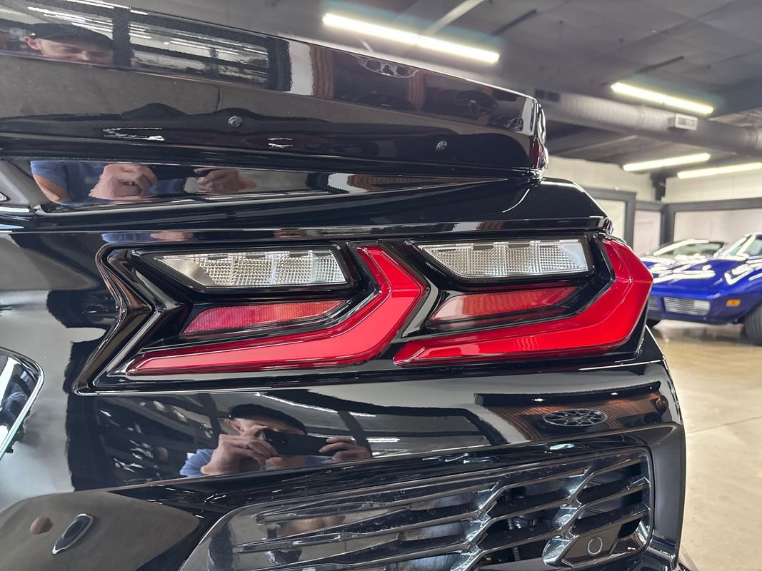 Used 2025 Chevrolet Corvette Z06 image 33