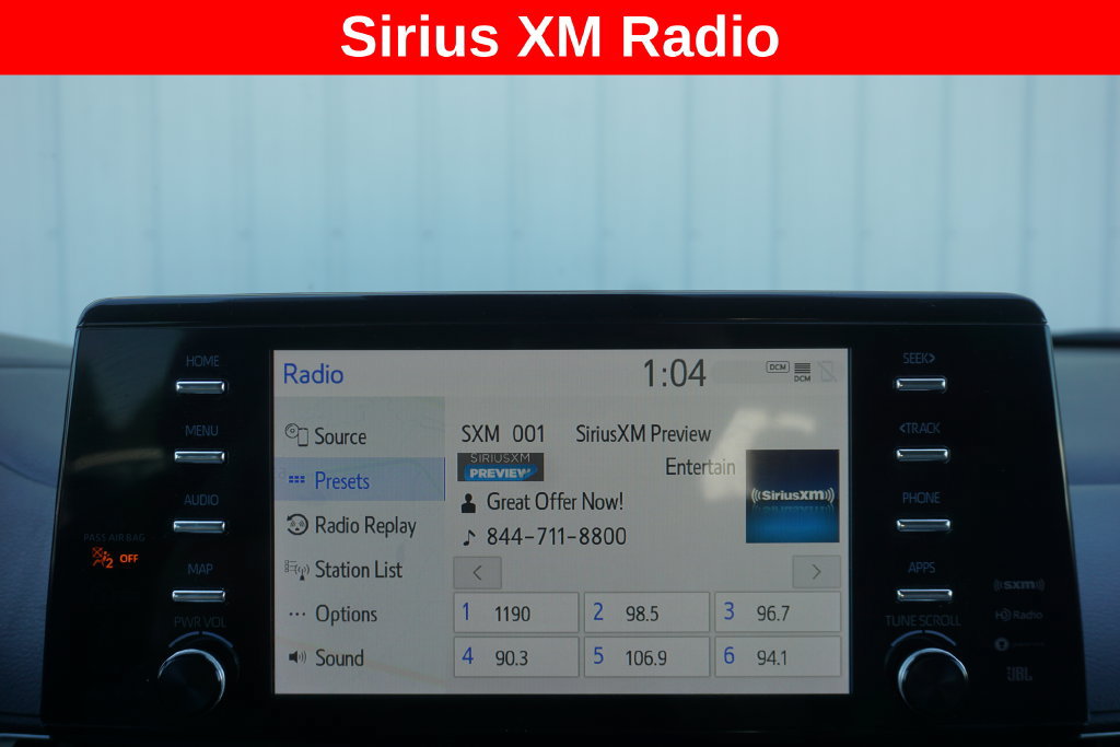 Used 2024 Toyota Sienna XLE FWD image 11